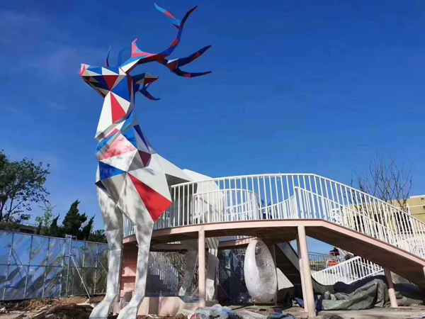 湖南长沙大型七色鹿无动力游乐设备